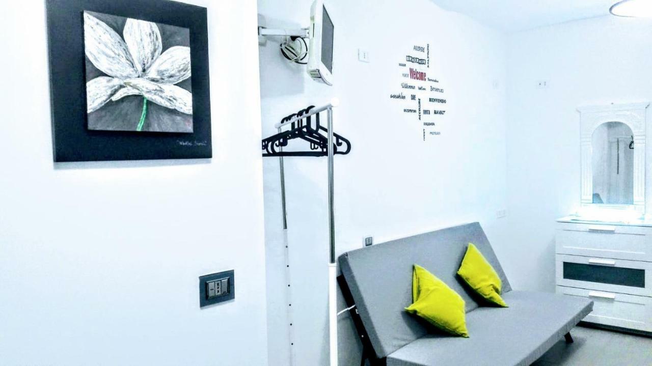 House Mattia Apartment Bari Exterior foto