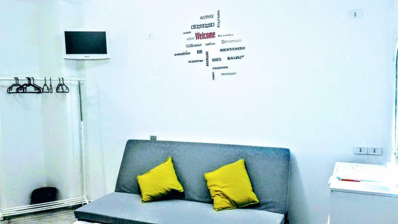 House Mattia Apartment Bari Exterior foto